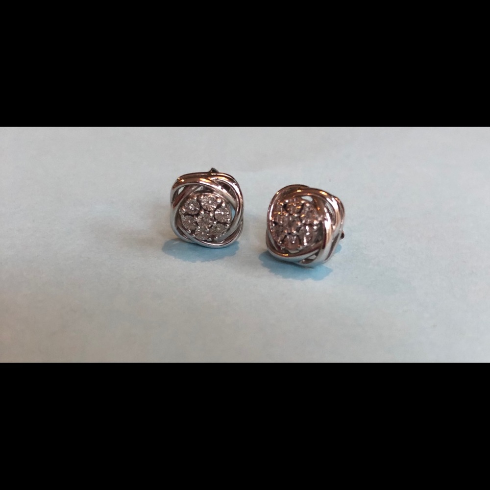 diamond stud earrings set in .925 sterling silver